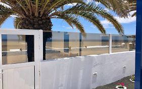SEA FRONT Apartamento frente al mar